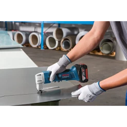 Grignoteuse Et Cisaille Electrique Cisaille à Tôle Sans Fil Bosch GSC 18V-16 Pro - Sans Batterie