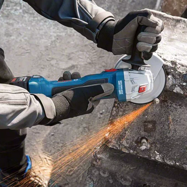 Meuleuse Sans Fil Meuleuse Bosch Ø125mm GWS 18V-7 2 Batteries GBA 18V 4,0Ah Chargeur GAL 18V-40 L-Boxx 7 Meuleuse Sans Fil Meuleuse Bosch Ø125mm GWS 18V-7 2 Batteries GBA 18V 4,0Ah Chargeur GAL 18V-40 L-Boxx – Image 5