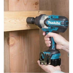 Boulonneuses à Choc Boulonneuse à Chocs 18 V Li-Ion 5 Ah En Coffret Makita DTW1002RTJ