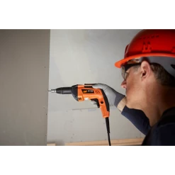 SPIT Paslode Visseuse Filaire Visseuse Légère Spit P18 Pour Plaques De Plâtre - 710 W